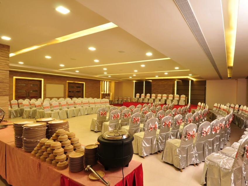 Hotel Vijay Parkinn, Gandhipuram, Coimbatore Eksteriør billede